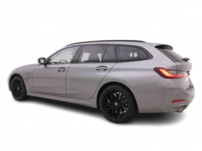 BMW_BMW_3_2548176_2.jpg