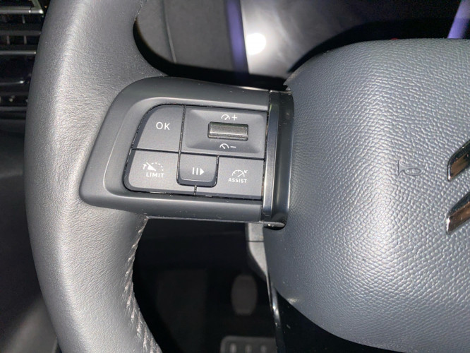 CITROEN_CITROEN_C4_FR2300977_10.jpg