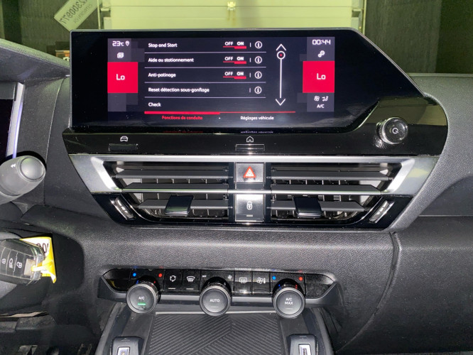 CITROEN_CITROEN_C4_FR2300977_11.jpg