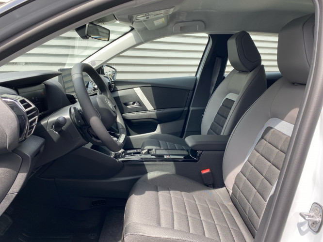 CITROEN_CITROEN_C4_FR2301040_3.jpg