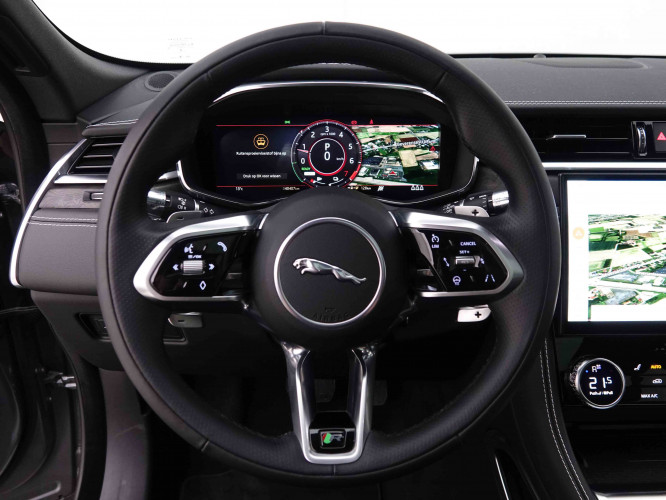 JAGUAR_JAGUAR_F_PACE_2547357_10.jpg