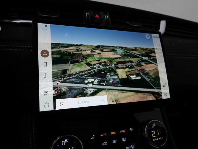 JAGUAR_JAGUAR_F_PACE_2547357_11.jpg