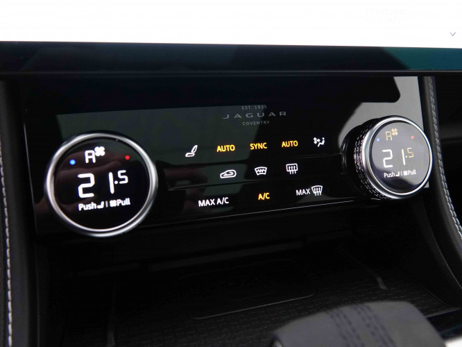 JAGUAR_JAGUAR_F_PACE_2547357_15.jpg