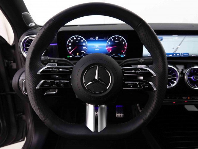 MERCEDES_MERCEDES_AKLASSE_2548340_12.jpg