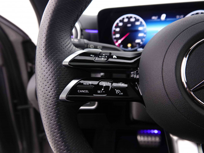 MERCEDES_MERCEDES_AKLASSE_2548340_20.jpg