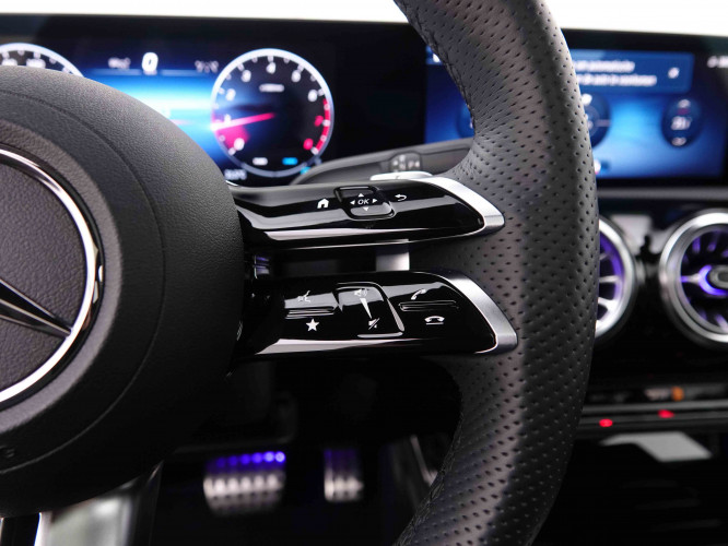 MERCEDES_MERCEDES_AKLASSE_2548340_21.jpg