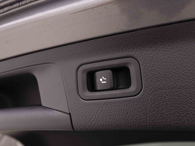 MERCEDES_MERCEDES_AKLASSE_2548340_6.jpg