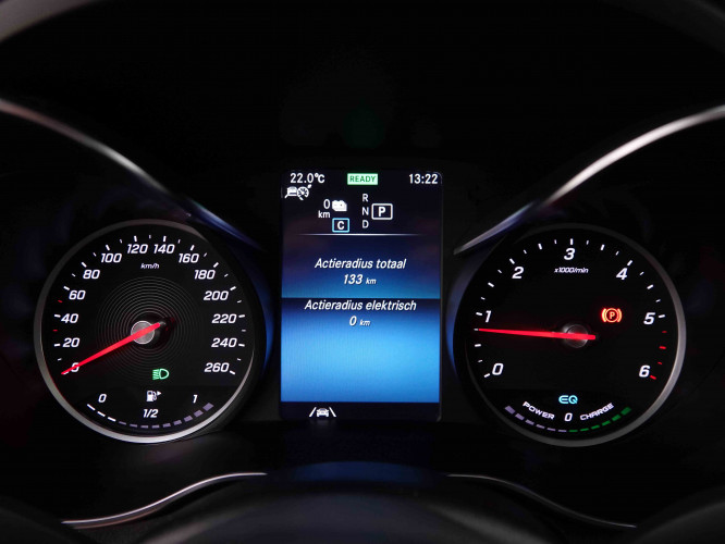 MERCEDES_MERCEDES_GLC_2548544_17.jpg