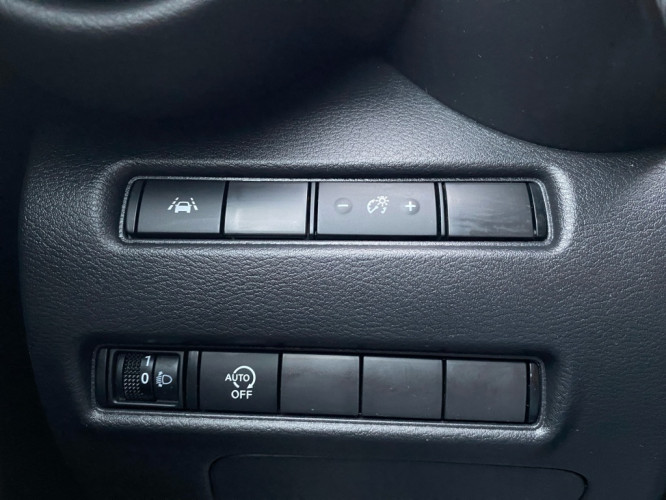 NISSAN_NISSAN_JUKE_FR2300791_8.jpg