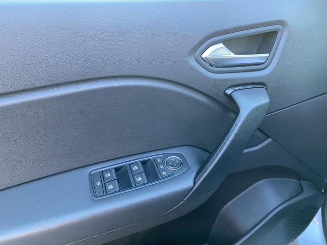 RENAULT_RENAULT_CAPTUR_FR2300816_17.jpg