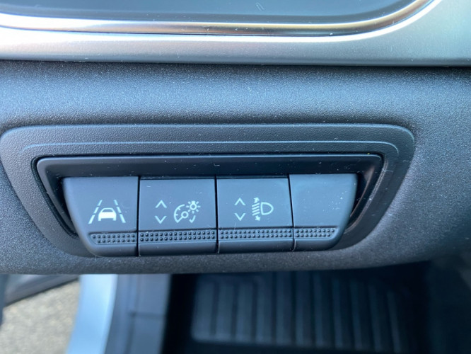 RENAULT_RENAULT_CAPTUR_FR2300816_8.jpg