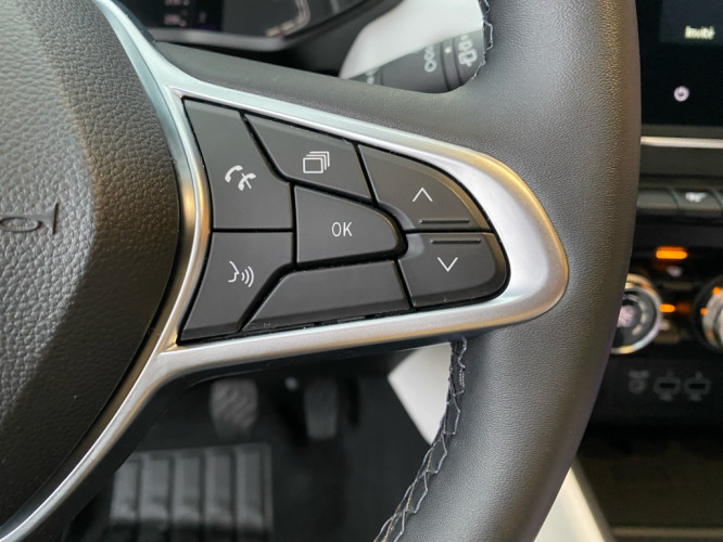 RENAULT_RENAULT_CLIO_FR2300875_16.jpg