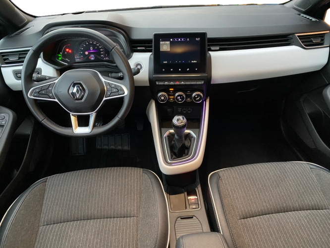 RENAULT_RENAULT_CLIO_FR2300875_7.jpg