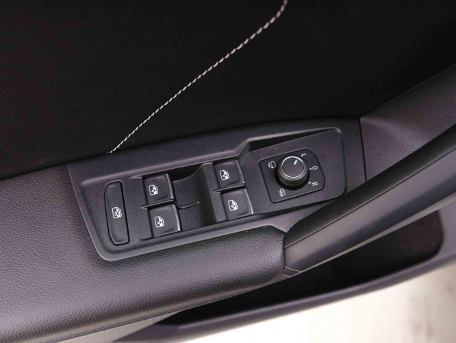 VOLKSWAGEN_VOLKSWAGEN_TIGUAN_2548383_20.jpg
