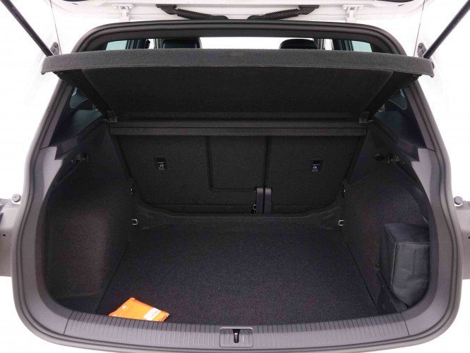VOLKSWAGEN_VOLKSWAGEN_TIGUAN_2548383_5.jpg