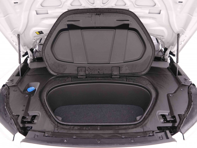 VOLVO_VOLVO_C40_2548688_22.jpg